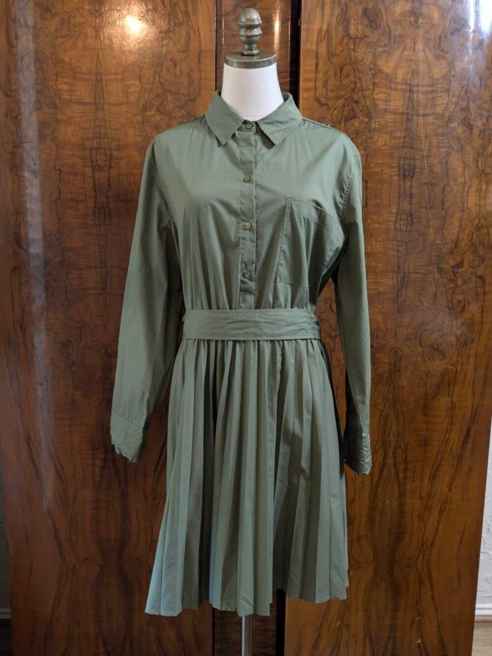 NWT FREE ASSEMBLY Green Shirt Dress Size XL Pleated Hem Tie Waist Collar Preppy